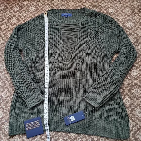 RACHEL Rachel Roy Olive V-Neck Ribbed Knit Sweater - Picture 11 of 12